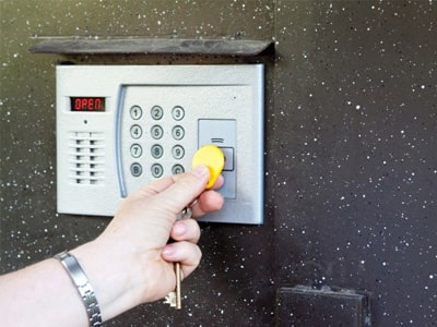Minh họa nghĩa của từ access